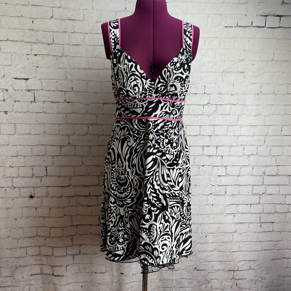 Speechless size Large black and white a line dress